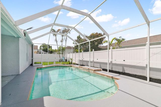 11426 ZENITH CIRCLE, Tampa, FL 33635