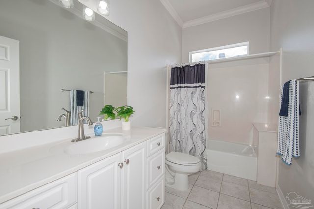 1200 Autumn Breeze Cir, Gulf Breeze, FL 32563