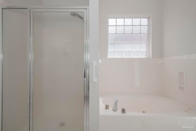 1200 Autumn Breeze Cir, Gulf Breeze, FL 32563