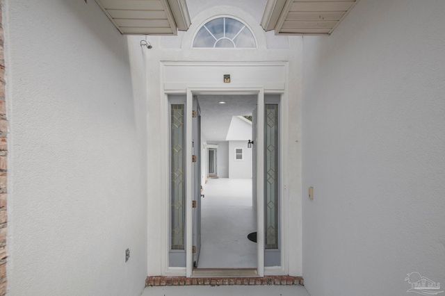 1200 Autumn Breeze Cir, Gulf Breeze, FL 32563