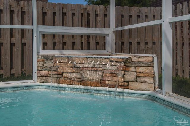 1200 Autumn Breeze Cir, Gulf Breeze, FL 32563