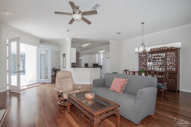 1200 Autumn Breeze Cir, Gulf Breeze, FL 32563