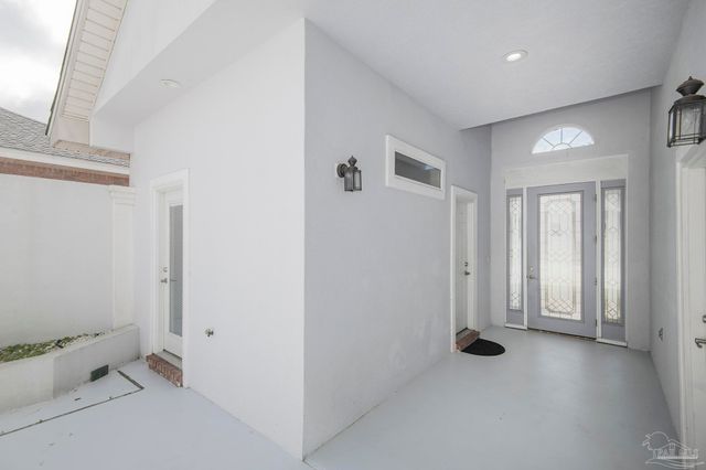 1200 Autumn Breeze Cir, Gulf Breeze, FL 32563