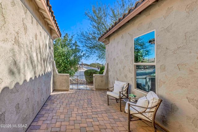 6640 W Whispering Windmill Lane, Marana, AZ 85658