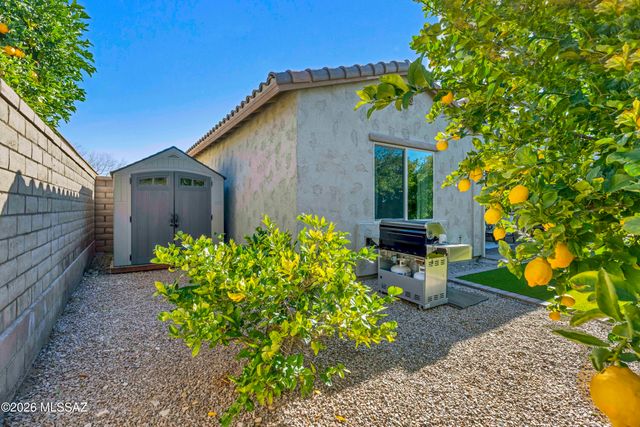 6640 W Whispering Windmill Lane, Marana, AZ 85658