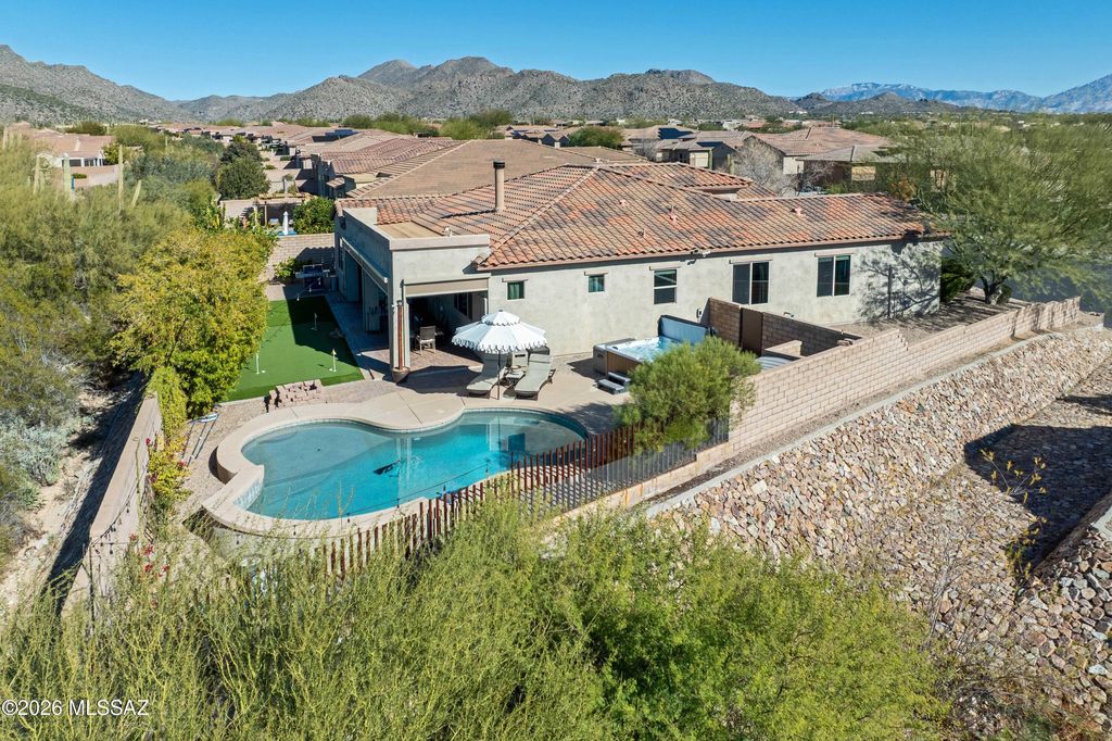 6640 W Whispering Windmill Lane, Marana, AZ 85658