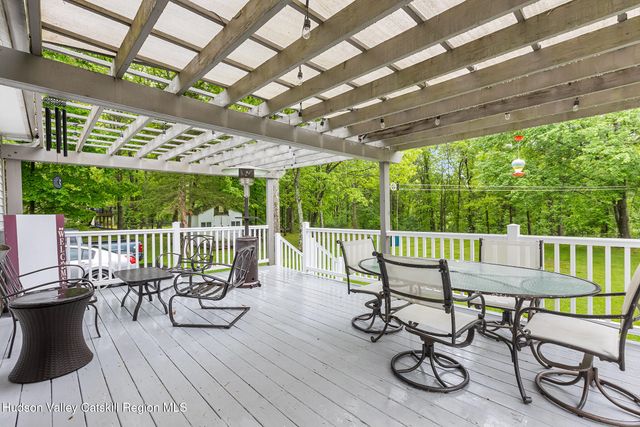 6 Sloan Court, Wallkill, NY 12589
