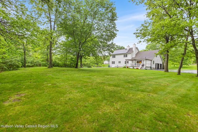 6 Sloan Court, Wallkill, NY 12589