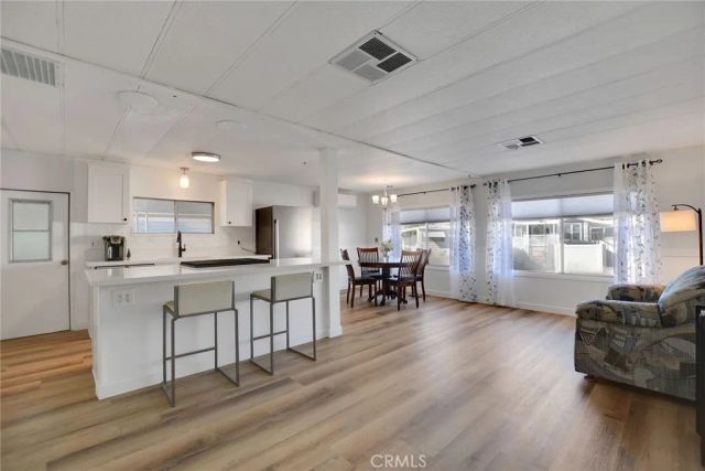 840 Foothill 27, Azusa, CA 91702