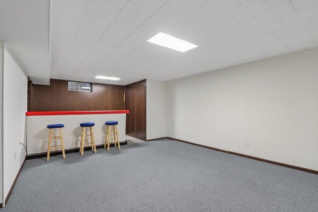 13295 W Old Oak COURT, New Berlin, WI 53151