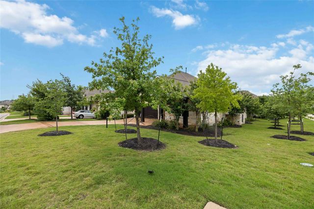 401 Sitlington LN, Austin, TX 78738