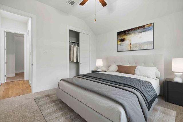 401 Sitlington LN, Austin, TX 78738