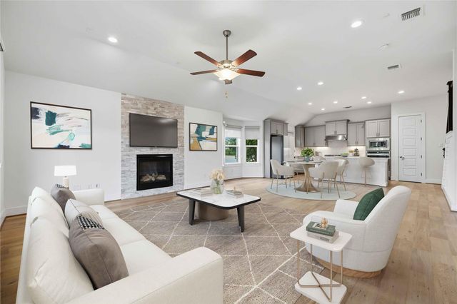 401 Sitlington LN, Austin, TX 78738