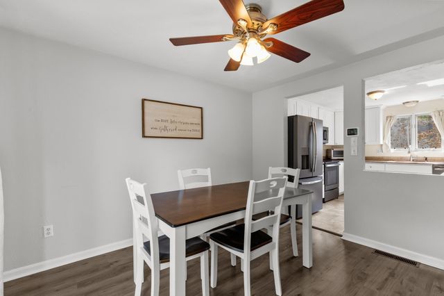 52 Liberty St F3, Plymouth, MA 02360