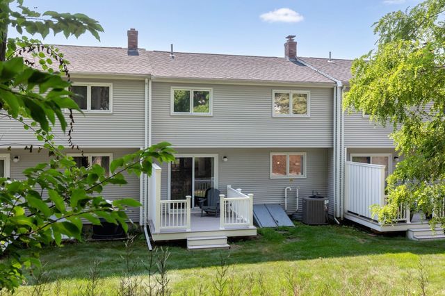 52 Liberty St F3, Plymouth, MA 02360
