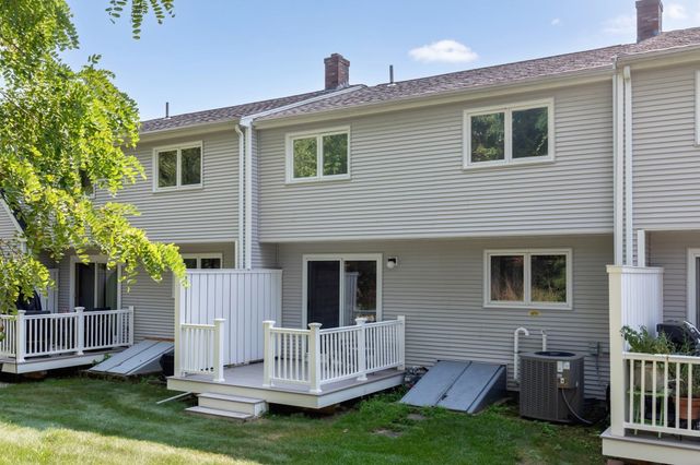 52 Liberty St F3, Plymouth, MA 02360