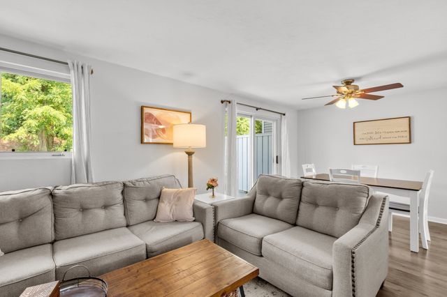 52 Liberty St F3, Plymouth, MA 02360