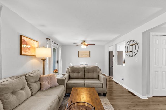52 Liberty St F3, Plymouth, MA 02360
