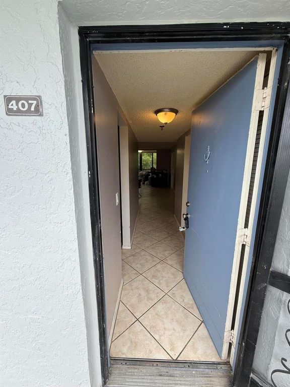 4760 W Lucerne Lakes Blvd W 407, Lake Worth, FL 33467