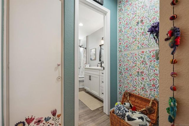 4161 Winona Ave 8, San Diego, CA 92105