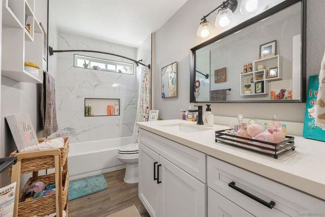 4161 Winona Ave 8, San Diego, CA 92105