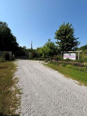 18284 B-2 Gazelle Drive, Neosho, MO 64850