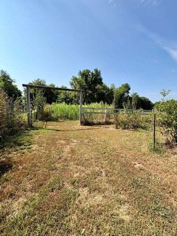 18284 B-2 Gazelle Drive, Neosho, MO 64850