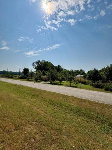 18284 B-2 Gazelle Drive, Neosho, MO 64850