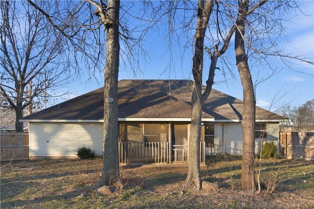 605 Jenkins Road, Prairie Grove, AR 72753