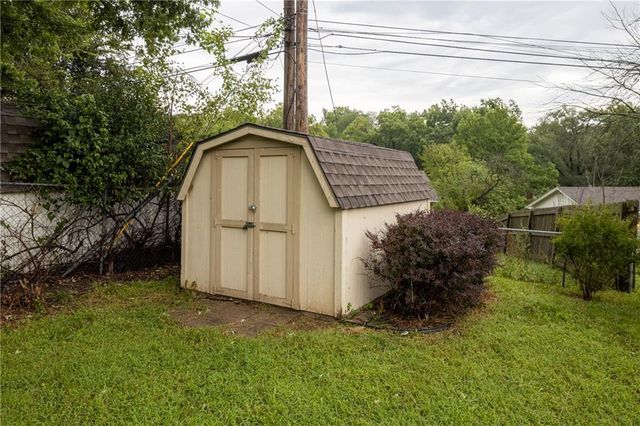 10607 Bellefontaine Avenue, Kansas City, MO 64137