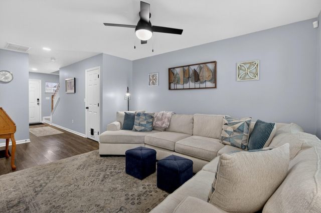 8673 Grassy Oak Trail, North Charleston, SC 29420