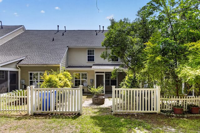 8673 Grassy Oak Trail, North Charleston, SC 29420