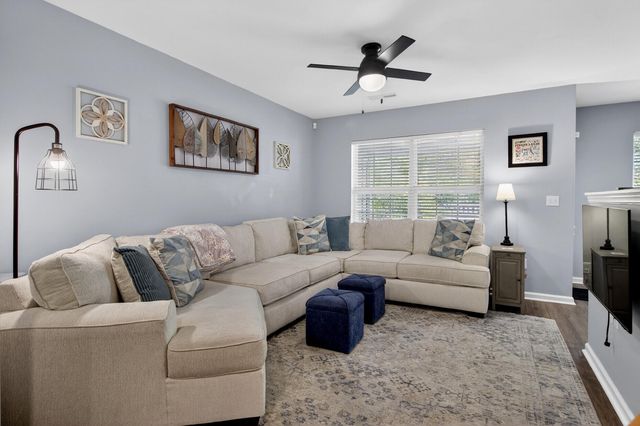 8673 Grassy Oak Trail, North Charleston, SC 29420