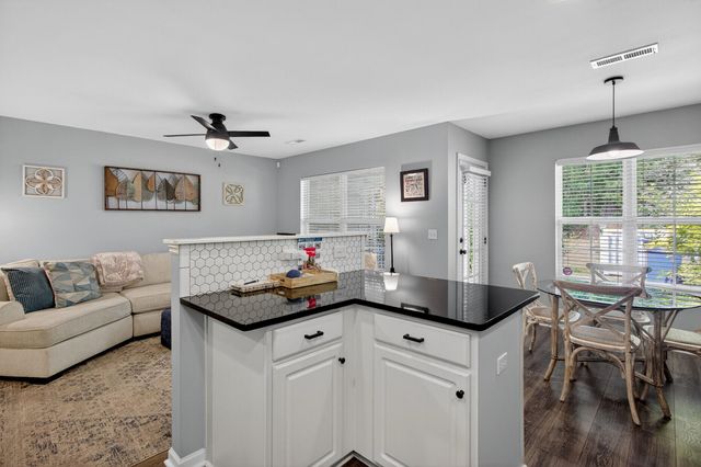 8673 Grassy Oak Trail, North Charleston, SC 29420
