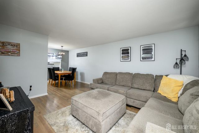 290 Grove Street, Woodbridge Proper, NJ 07095