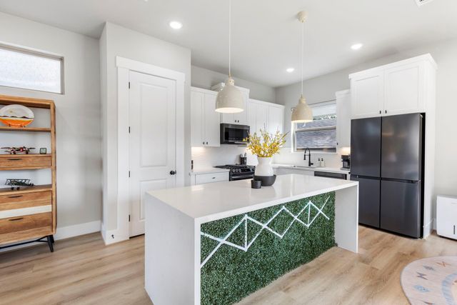 3505 Golf Drive D, Houston, TX 77018