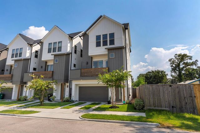 3505 Golf Drive D, Houston, TX 77018