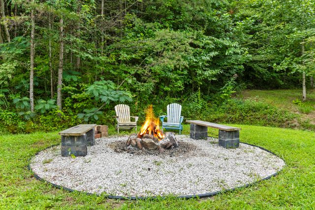 9501 Campton Road, Stanton, KY 40380