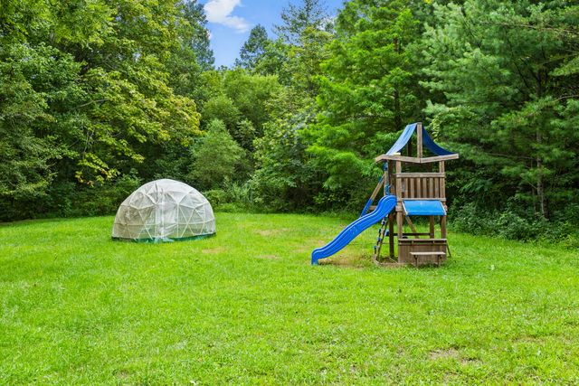 9501 Campton Road, Stanton, KY 40380