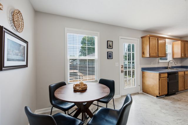 2095 Bolden Dr, Murfreesboro, TN 37127