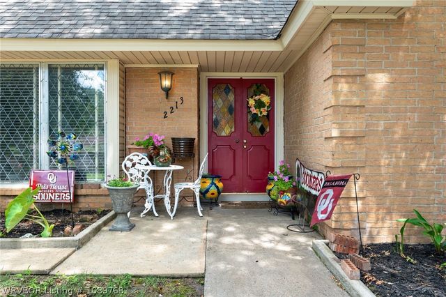 2213 S 66th Street, Fort Smith, AR 72903
