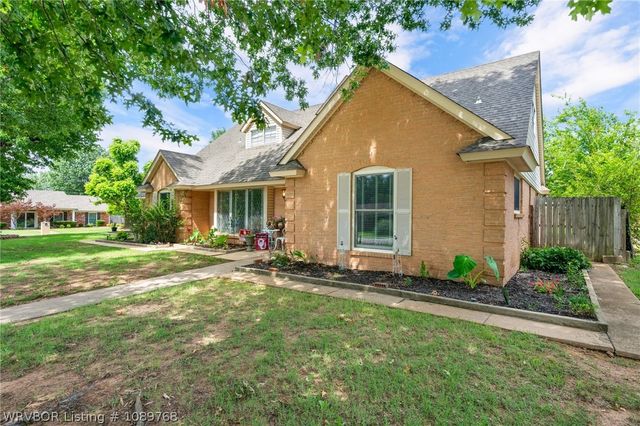 2213 S 66th Street, Fort Smith, AR 72903
