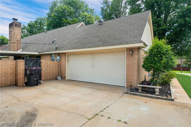 2213 S 66th Street, Fort Smith, AR 72903