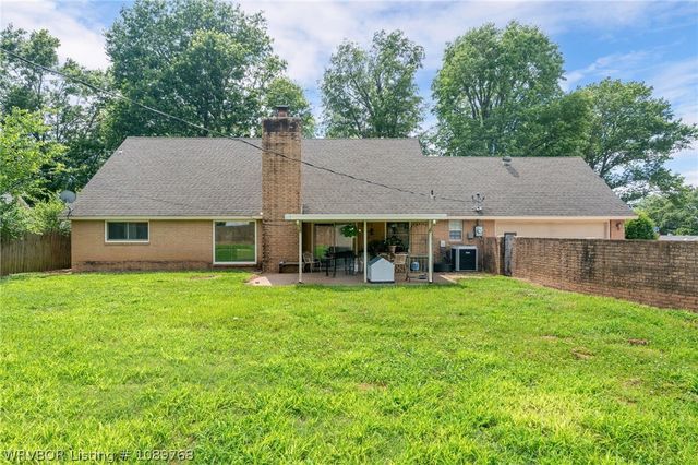2213 S 66th Street, Fort Smith, AR 72903