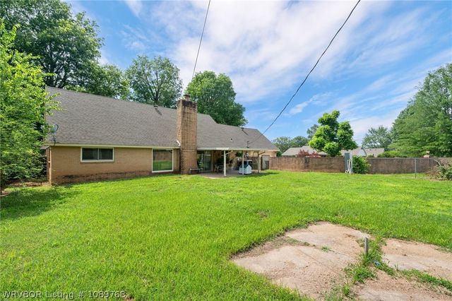 2213 S 66th Street, Fort Smith, AR 72903