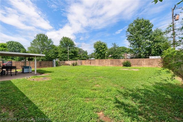2213 S 66th Street, Fort Smith, AR 72903