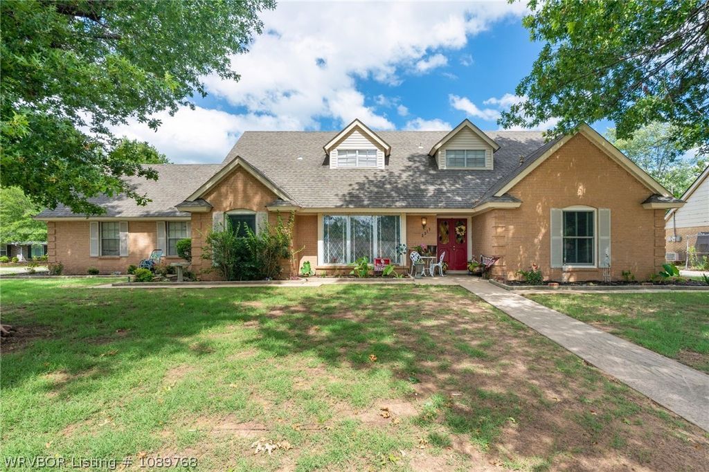 2213 S 66th Street, Fort Smith, AR 72903