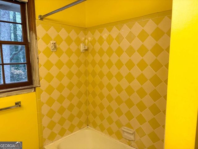 2356 Cambridge Street, Snellville, GA 30078