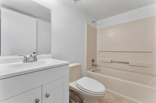 8195 SEVERN Drive A, Boca Raton, FL 33433