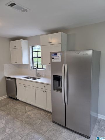 7833 LAKE AVENUE, Leeds, AL 35094